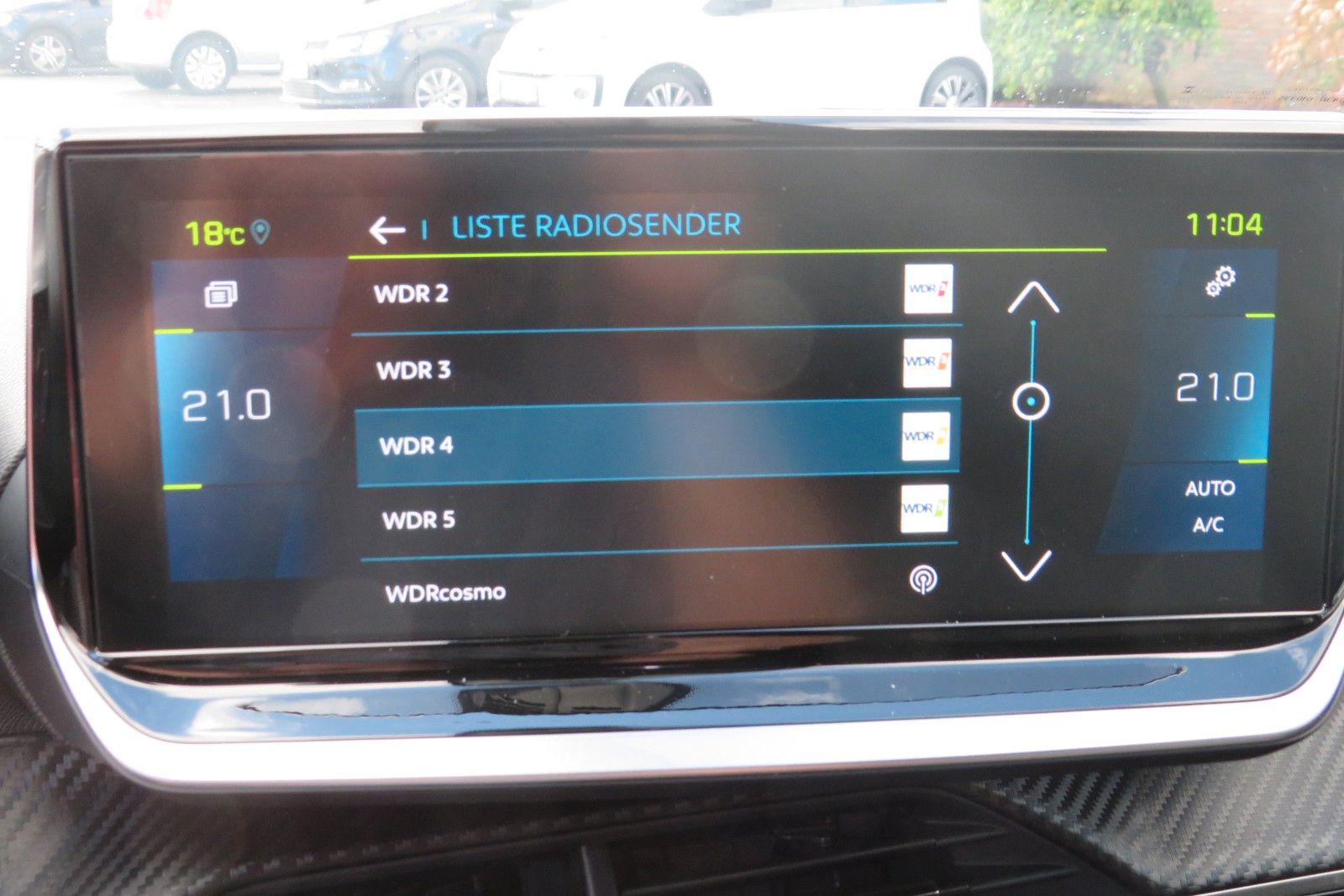 Fahrzeugabbildung Peugeot 2008 e- Allure Pack NAVI KAMERA ACC PDC SITZH 1H