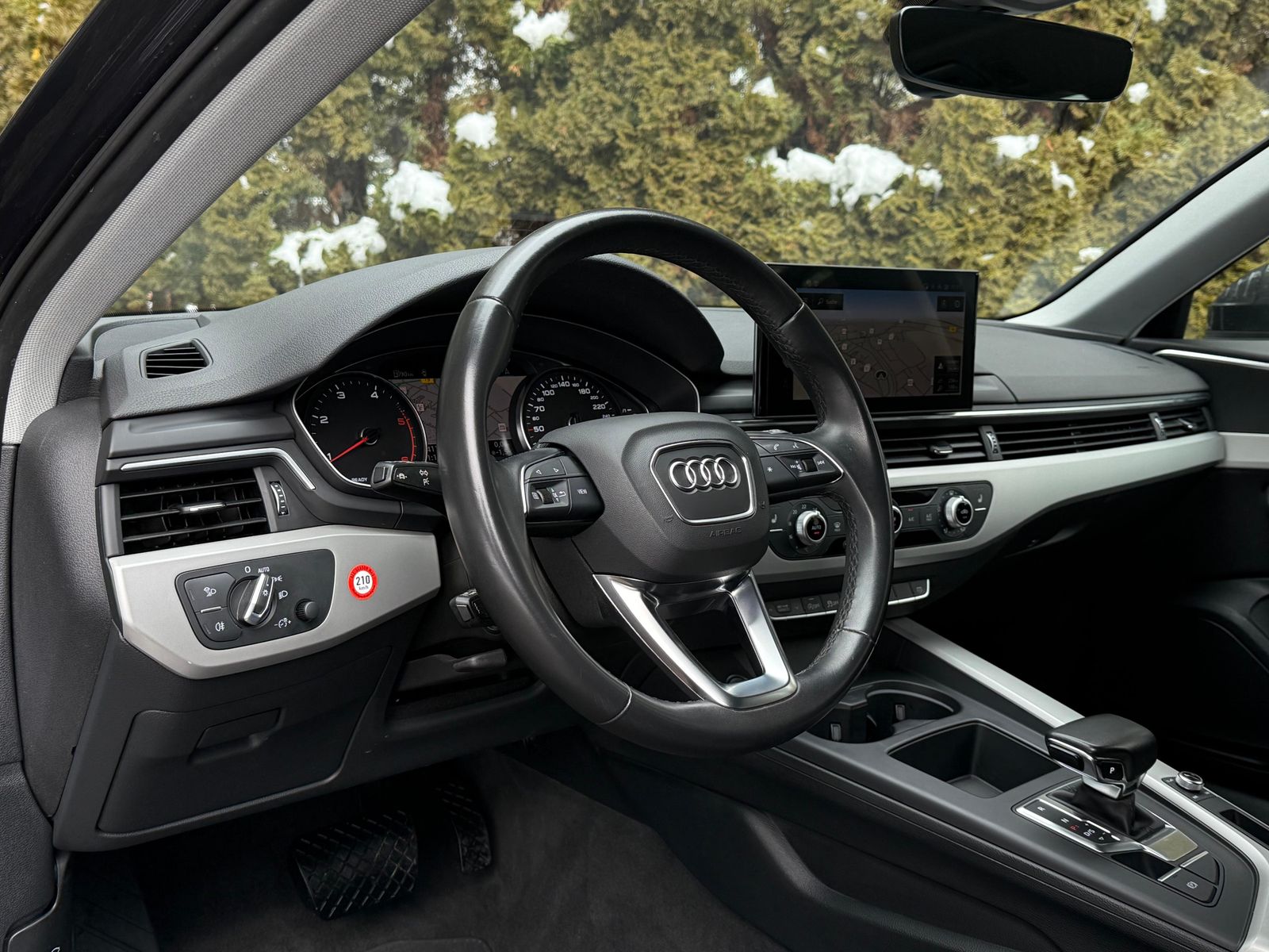 Fahrzeugabbildung Audi A4 Avant 40TDI S-tr LED+NAV+SHZ+AHK+KAM+MEMO+MMI