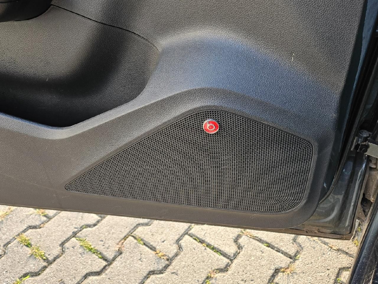 Fahrzeugabbildung SEAT Ateca Style Soundsystem