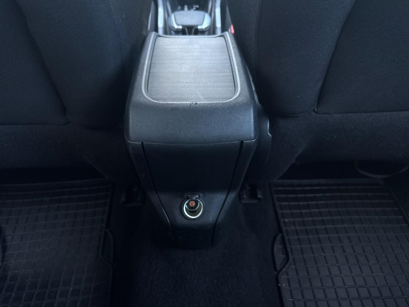 Peugeot 2008 Active SHZ*PDC*KLIMA*AUTOMATIK*