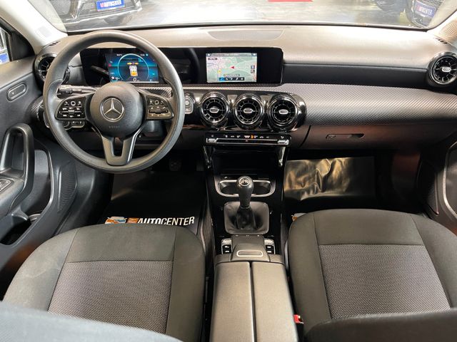 Mercedes-Benz A 200 A -Klasse *NAVI*PDC*SPURASSIST*TEMPOMAT*