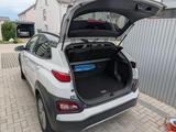 Hyundai KONA Elektro Style 150kW - weiße Hyundai KONA Elektro