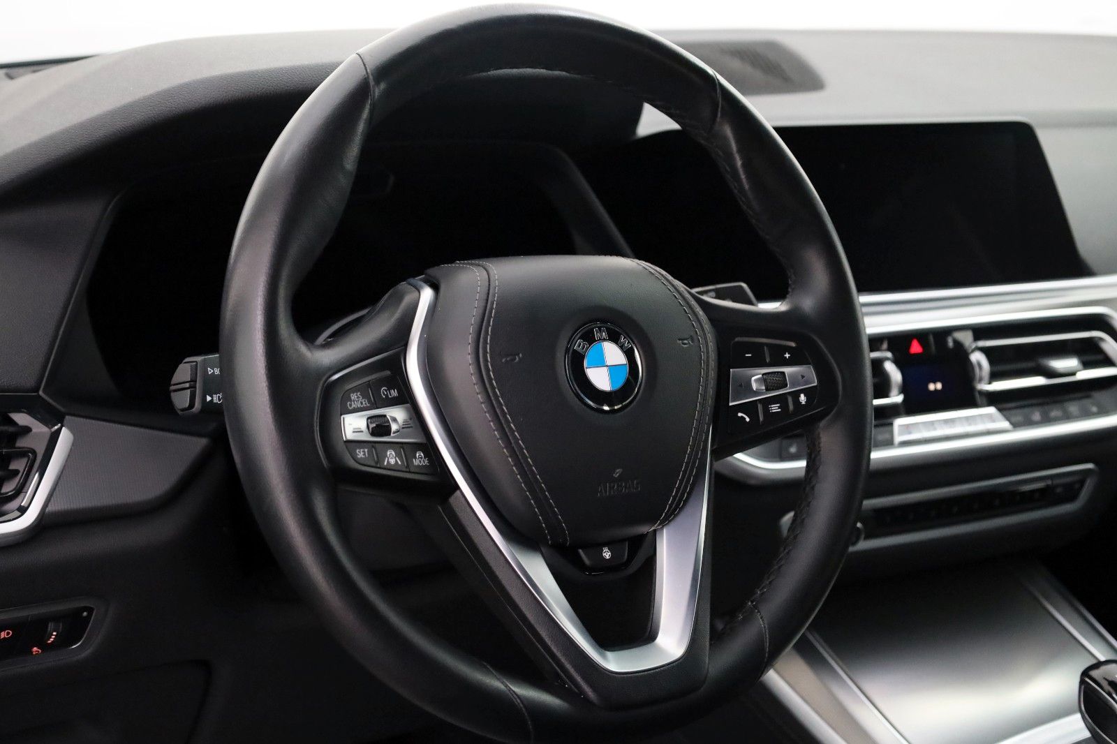 Fahrzeugabbildung BMW X5 xDrive 30d Leder,Navi,LED,PanDach,HeadUp,360°