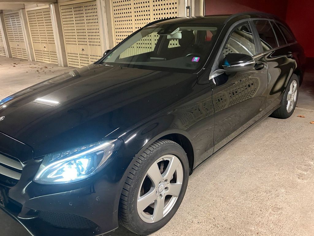 Image of Mercedes-Benz C 220