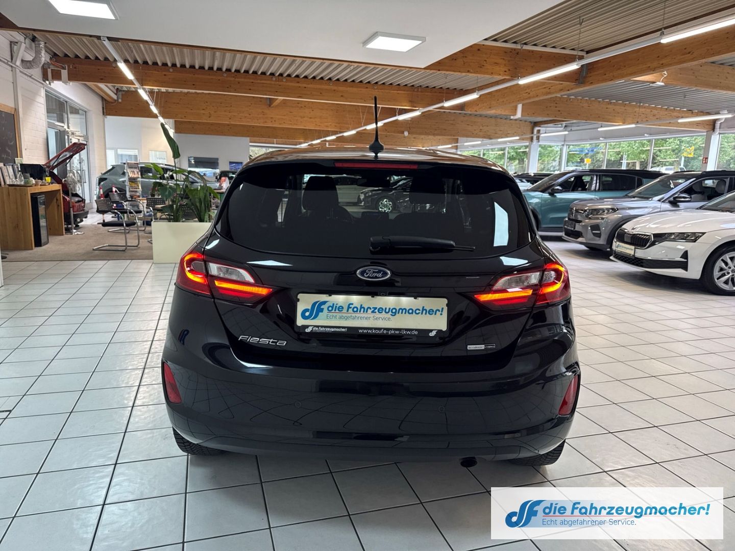Fahrzeugabbildung Ford Fiesta Titanium X Navi LED Blendfreies Fernl. Ku