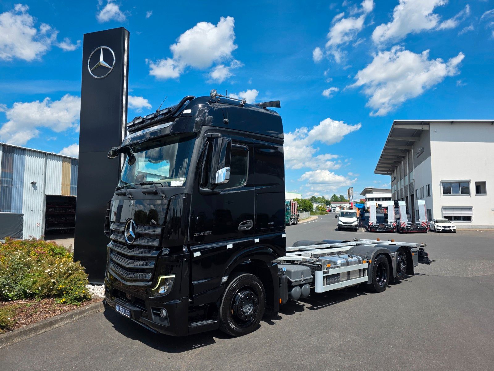 Fahrzeugabbildung Mercedes-Benz Actros 2552 L BDF Vantec hydr. liftbarer Rahmen
