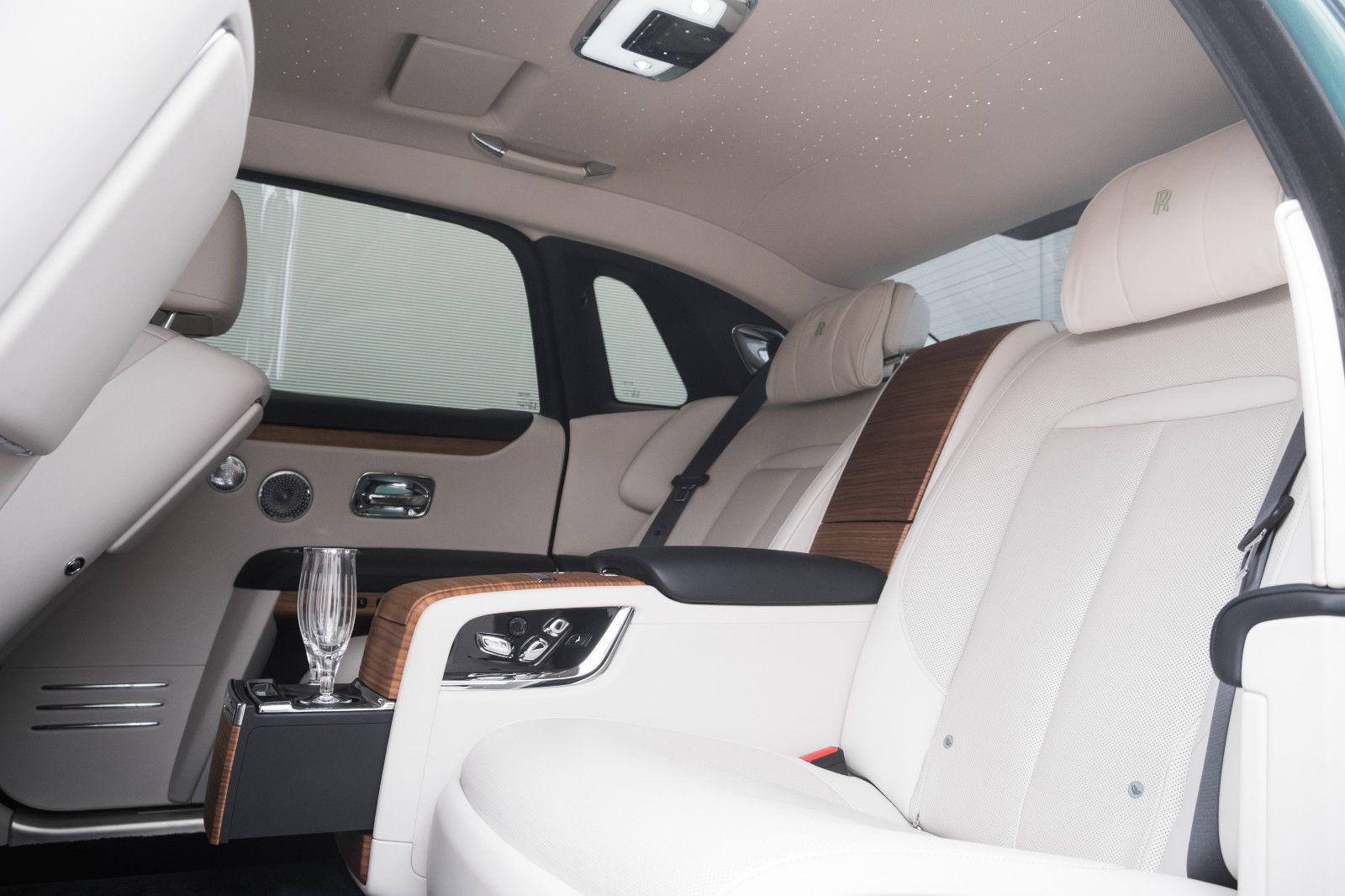 Fahrzeugabbildung Rolls-Royce Ghost EWB-Dt.Auto-