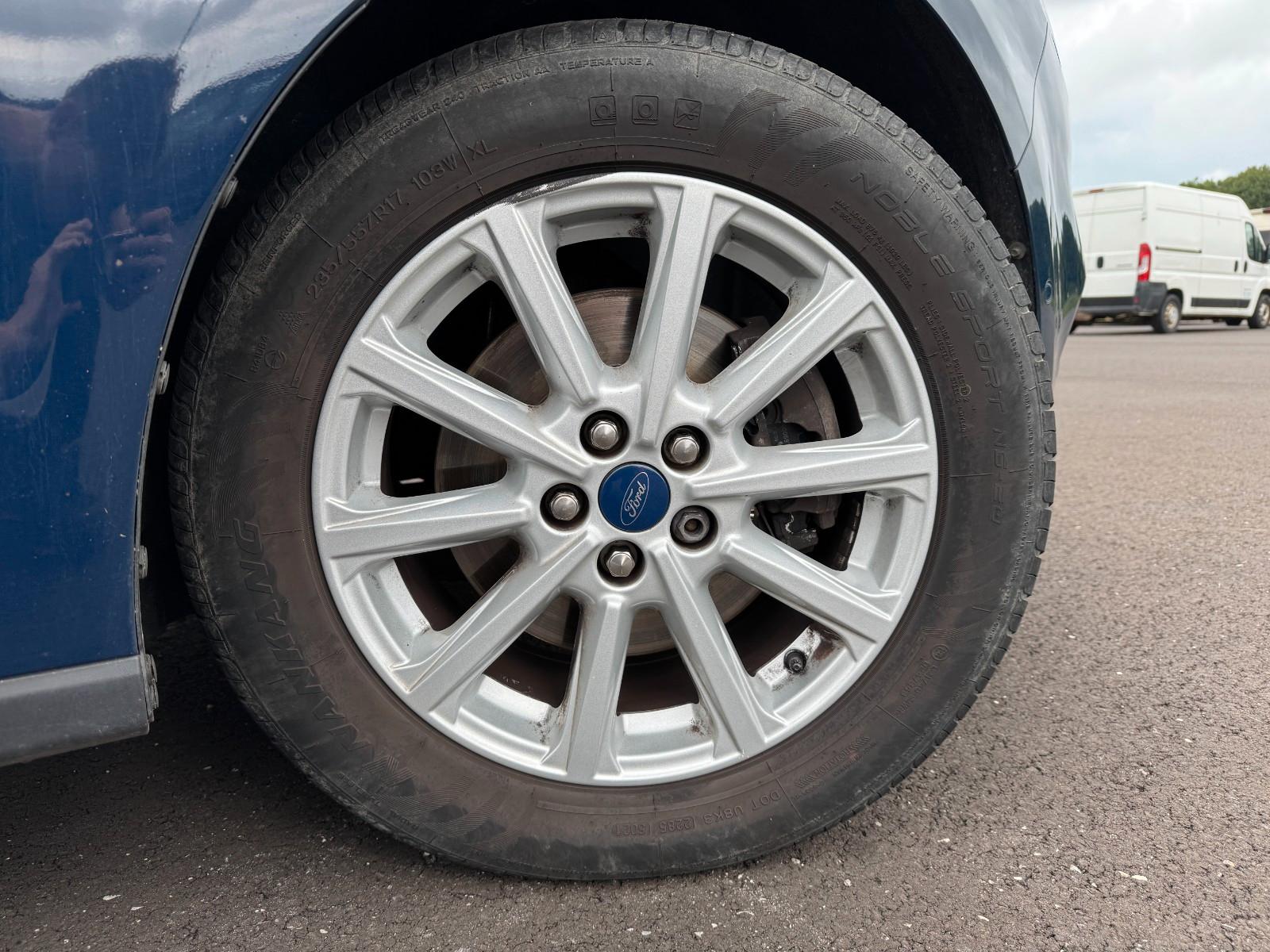 FORD S-MAX 2.0 TDCI 179CH - TITANIUM - BVA - SIÈGES SPORT- GPS -CAMÉRA
