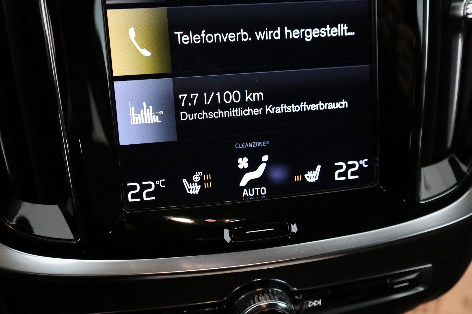 Fahrzeugabbildung Volvo V60 R Design,Leder,Sportsitz,Navi,LED,Memory,AHK