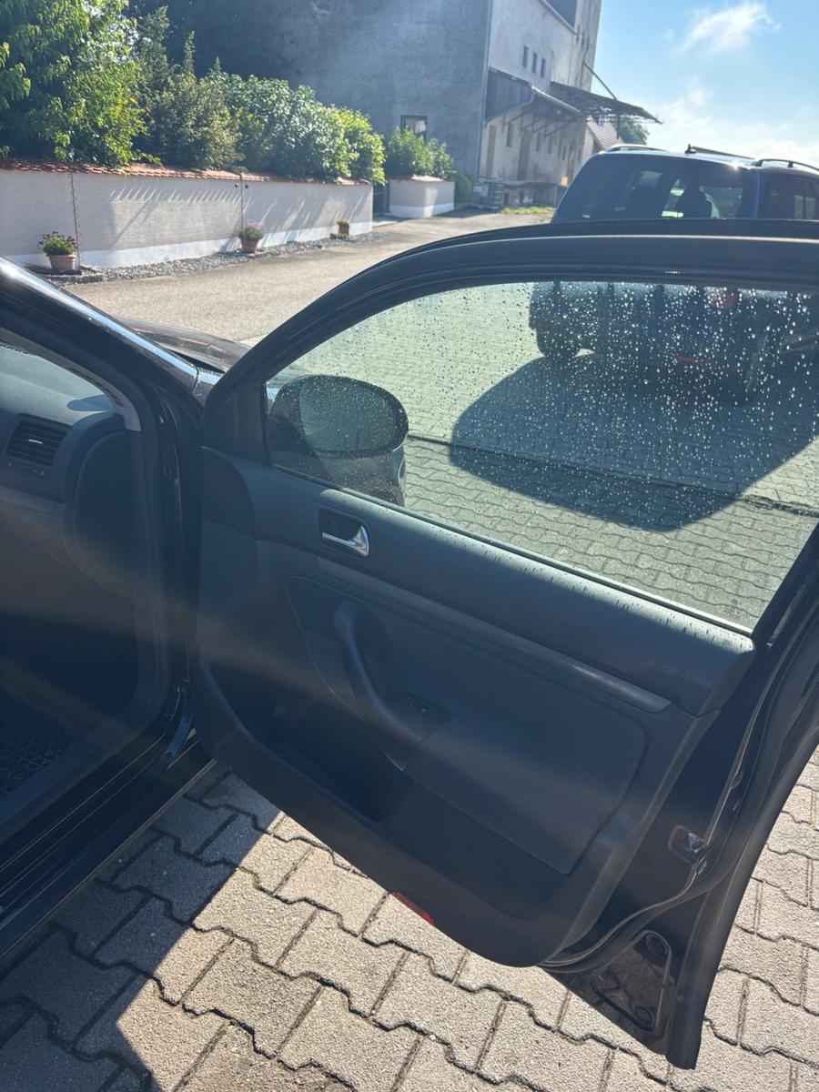 Volkswagen Golf 2008 — photo 17
