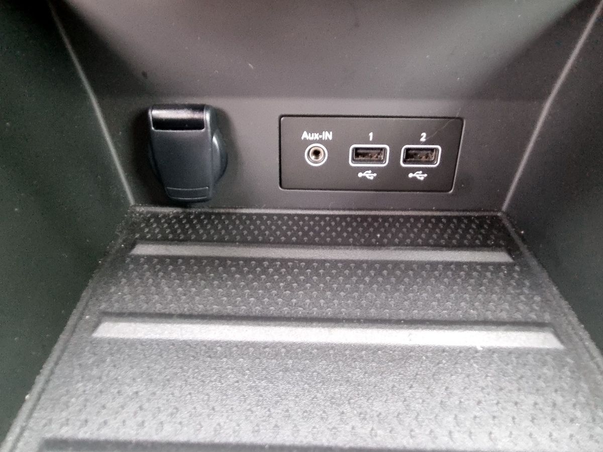 Fahrzeugabbildung Renault Captur R.S. LINE TCe 160 EDC