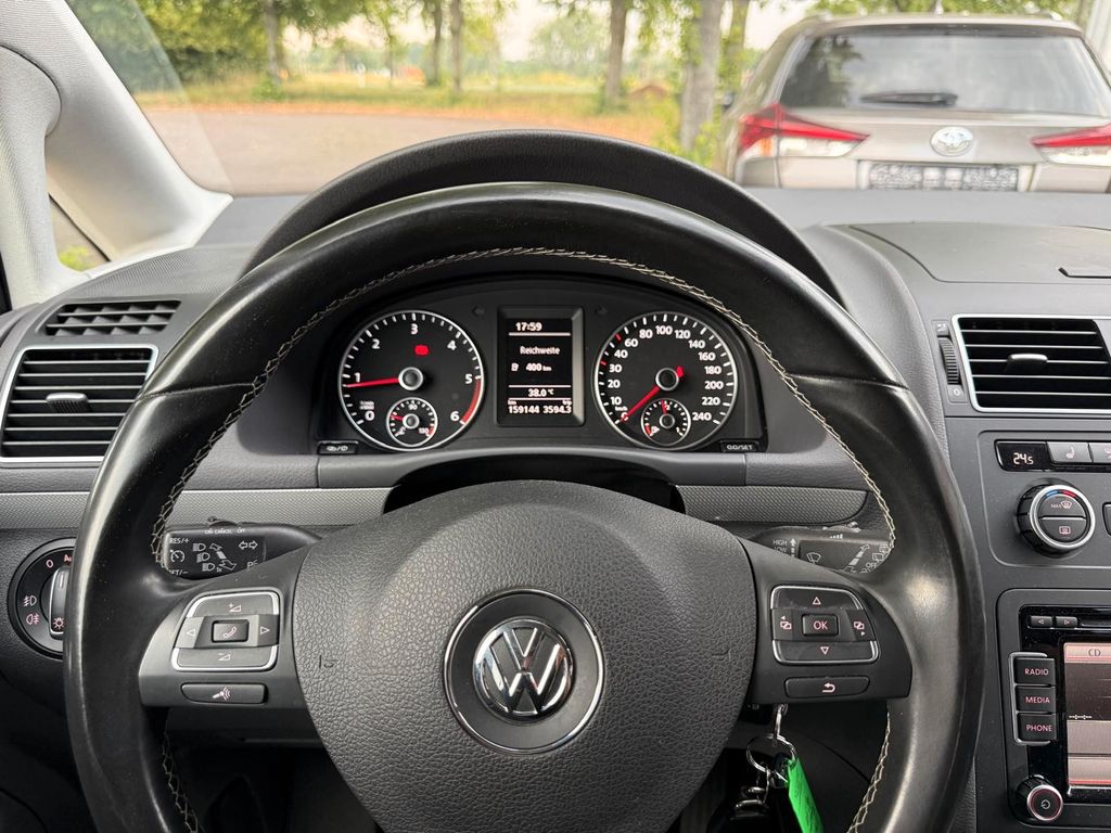 Volkswagen Touran 1.6 TDI Comfortline 7-Sitze Facelift - Bild 8