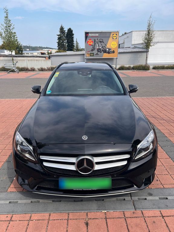 Image of Mercedes-Benz C 220