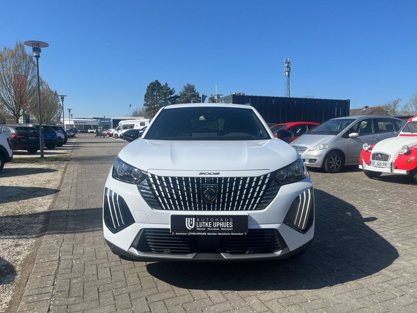 Fahrzeugabbildung Peugeot 2008 Allure 130 Puretech EAT8    ACC  CarPlay