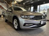 Volkswagen Passat Variant 2.0 TDI SCR Business, ACC, LED! - VW Passat Variant Gebrauchtwagen in Bremen