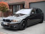BMW 330d xDrive Touring M-Sportpaket Automatik Pano - BMW 330 aus 2009: 330xd