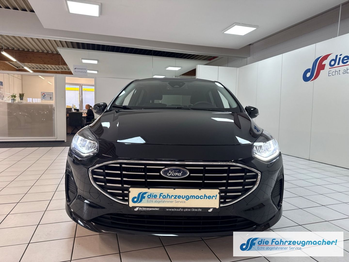 Fahrzeugabbildung Ford Fiesta Titanium X Navi LED Blendfreies Fernl. Ku