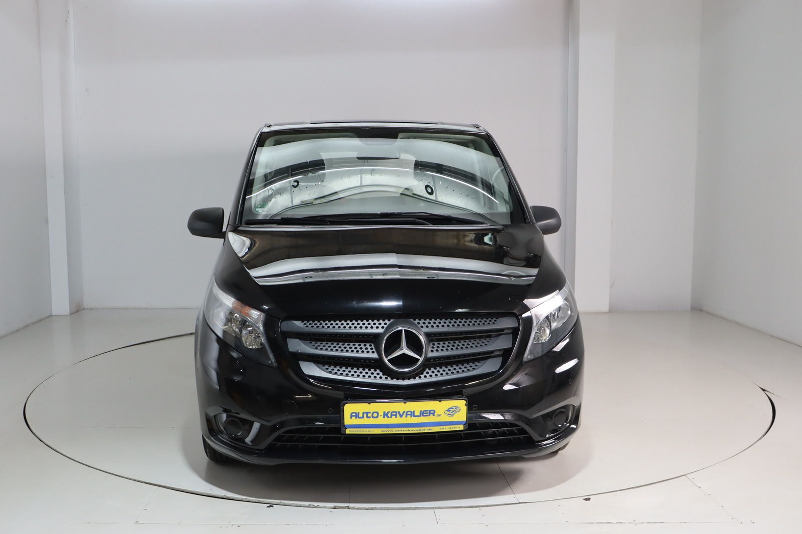 Fahrzeugabbildung Mercedes-Benz Vito Tourer 116 CDI lang Edition * 8 Sitze