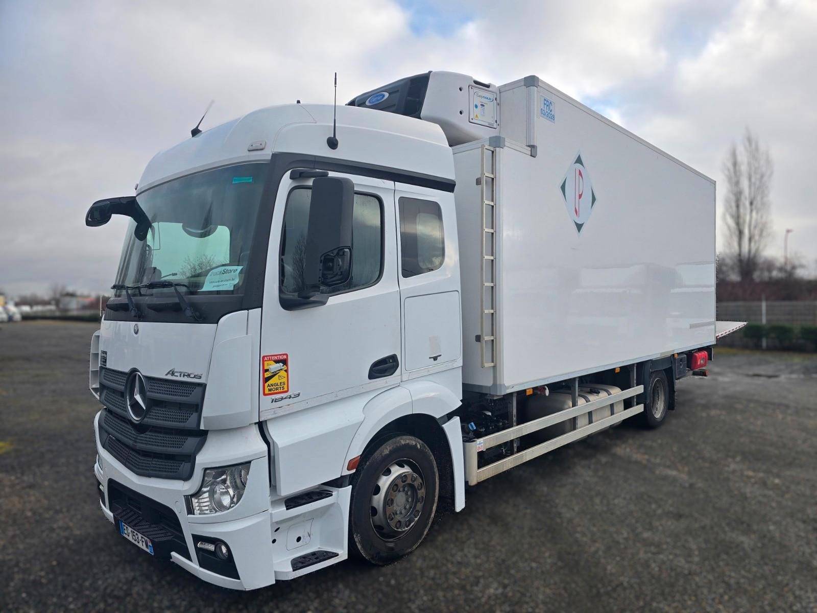 Mercedes-Benz Actros 1843 - 6 seats - Frigo - Lift