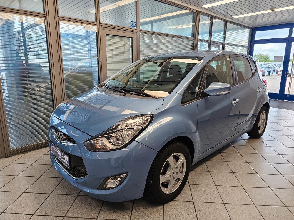Hyundai ix20 2014 — rear view