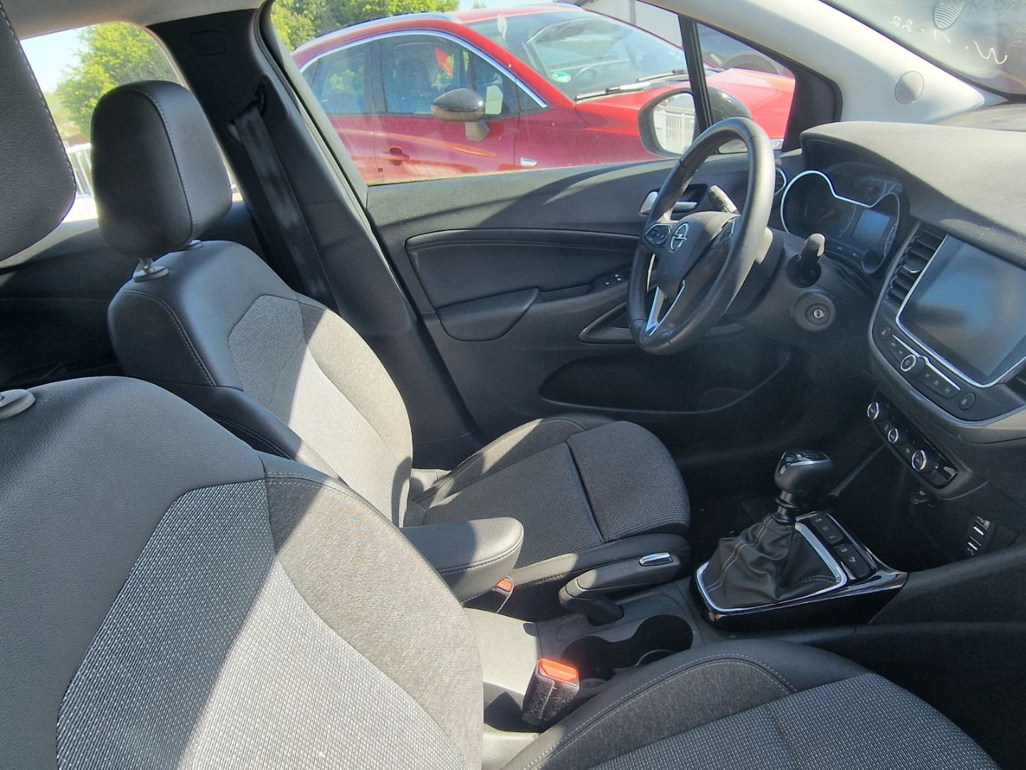 Fahrzeugabbildung Opel Crossland Elegance Navi LED Apple CarPlay Androi