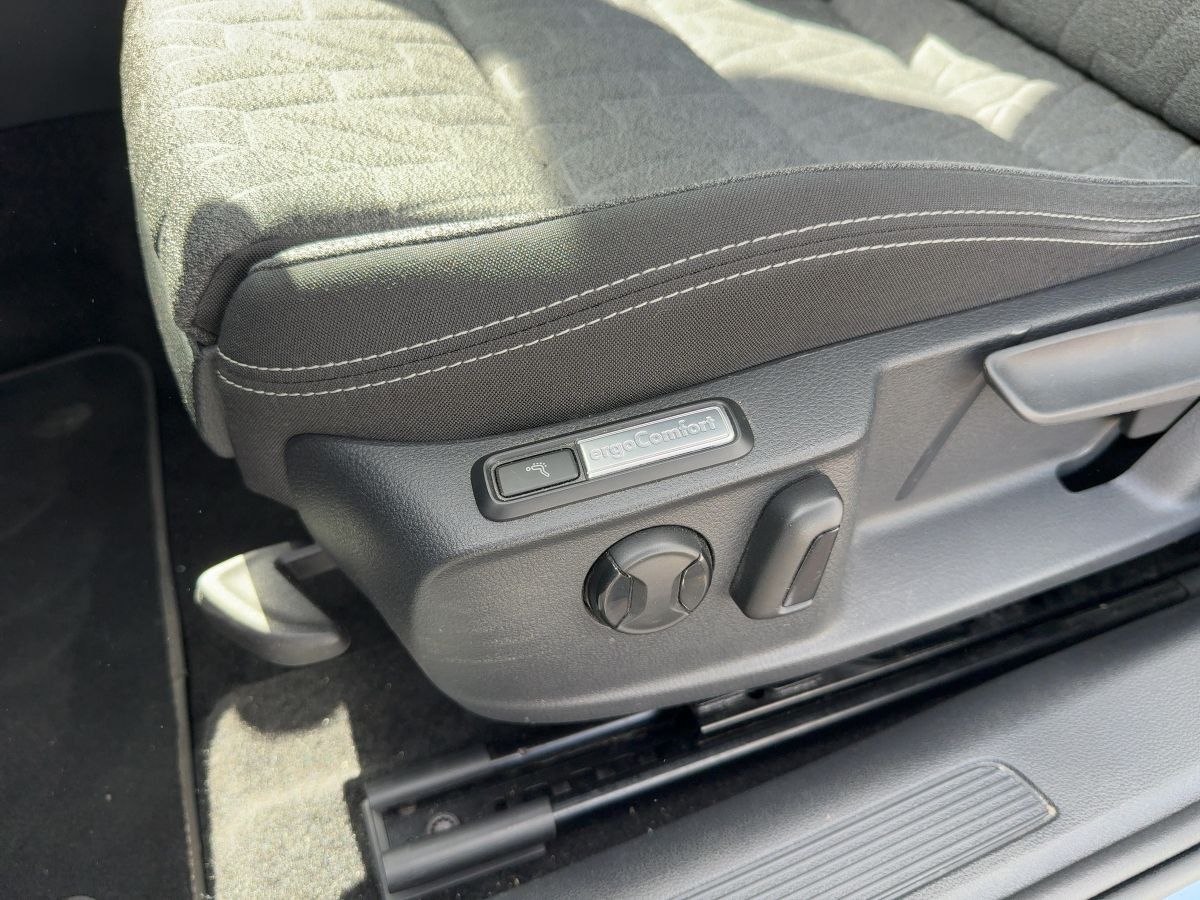 Volkswagen Passat Variant - Bild 13