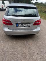 Mercedes-Benz B 200 CDI BlueEFFICIENCY - Panorama AHK - Mercedes-Benz B 200 Gebrauchtwagen in Hamburg