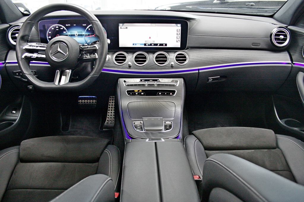 Mercedes-Benz E 220 d T 4M AMG TOTW KAMERA AHK NETTO 30.800