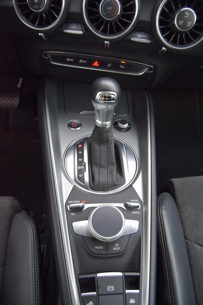 Audi TT Roadster !AUTOMATIK!Navi,Leder,Xenon,Parks,,,