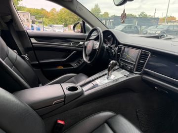Porsche Panamera - 7