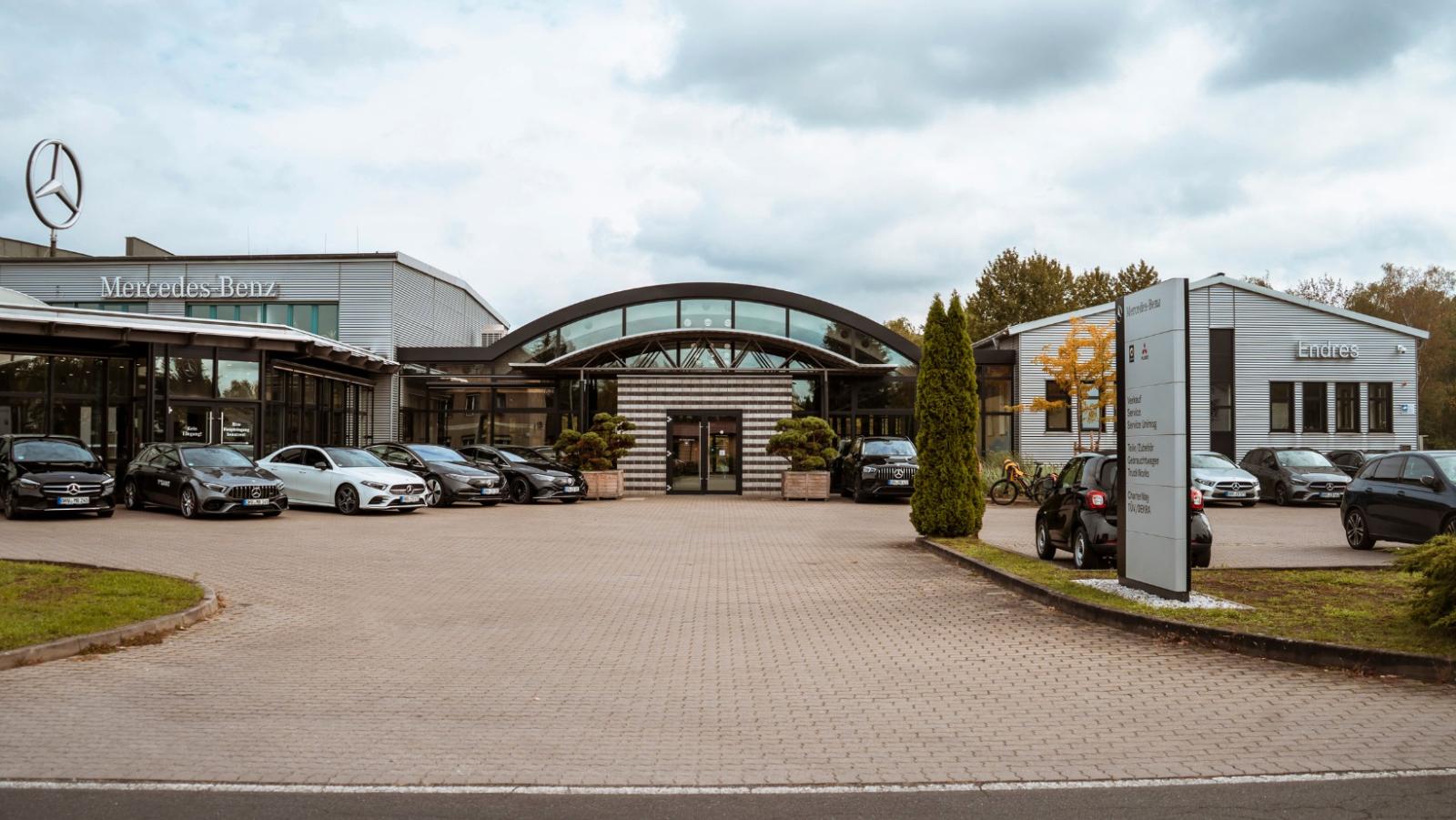 showroom-image-main