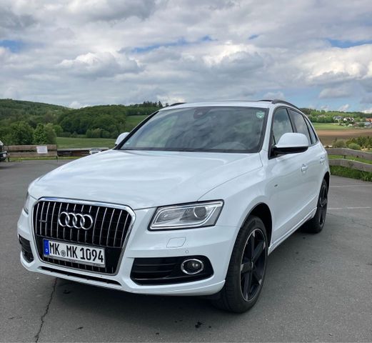 AUDI Audi Q5 2.0 TDI 16V Quattro S Line