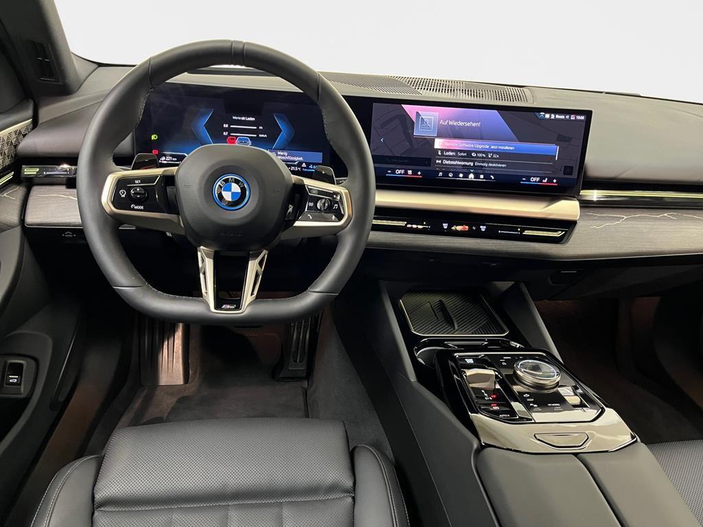 BMW 530e Touring M Sport AHK+Inno+Memory+B&W+ACC