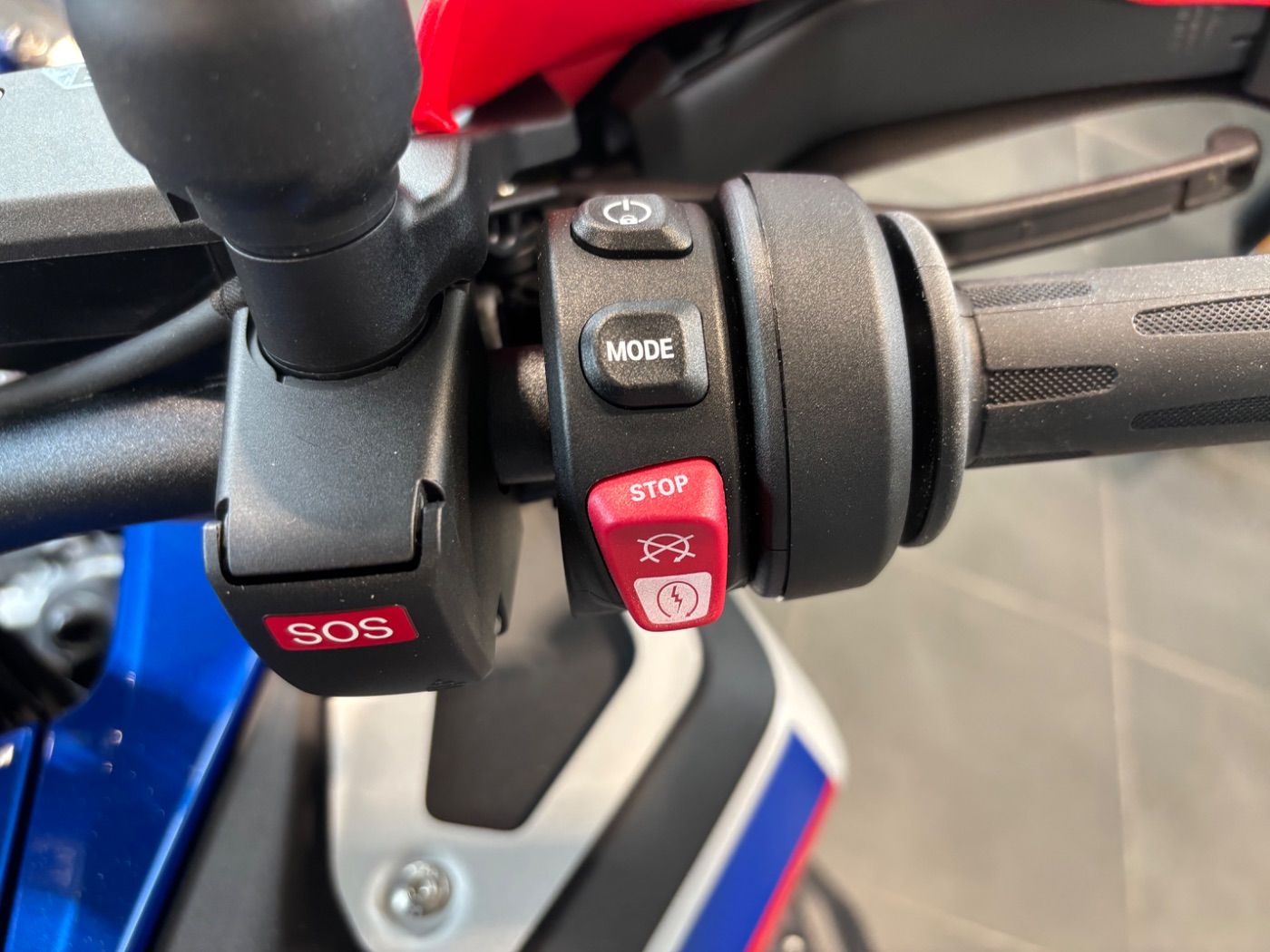 Fahrzeugabbildung BMW R 1300 GS Adventure Trophy 3 Pakete ASA