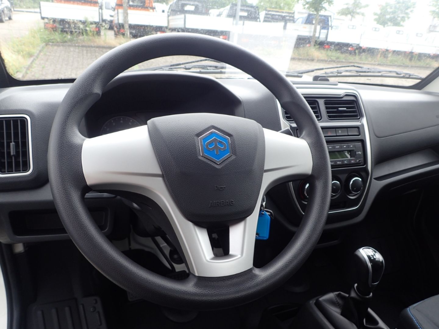 Fahrzeugabbildung Piaggio Porter NP6 TW Kipper LR 2,53m Pritschenlänge LPG