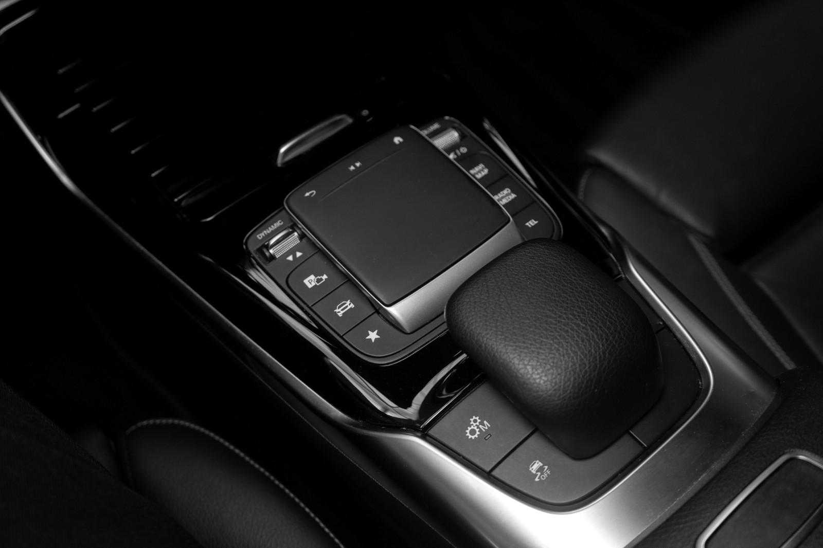 Mercedes-Benz CLA 35 AMG #AEROKIT #NIGHT-PAKET #PANORAMA