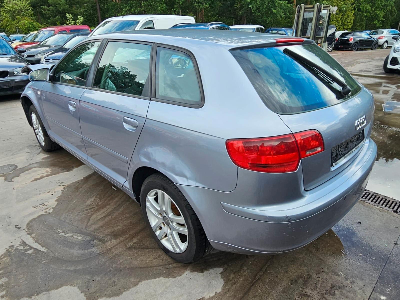 Audi A3 2005 — rear view
