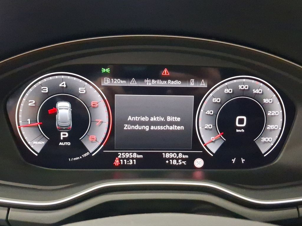 AUDI A4 2024