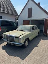Mercedes-Benz Mercedes Benz W115 200D - Mercedes-Benz 200 in Bremen