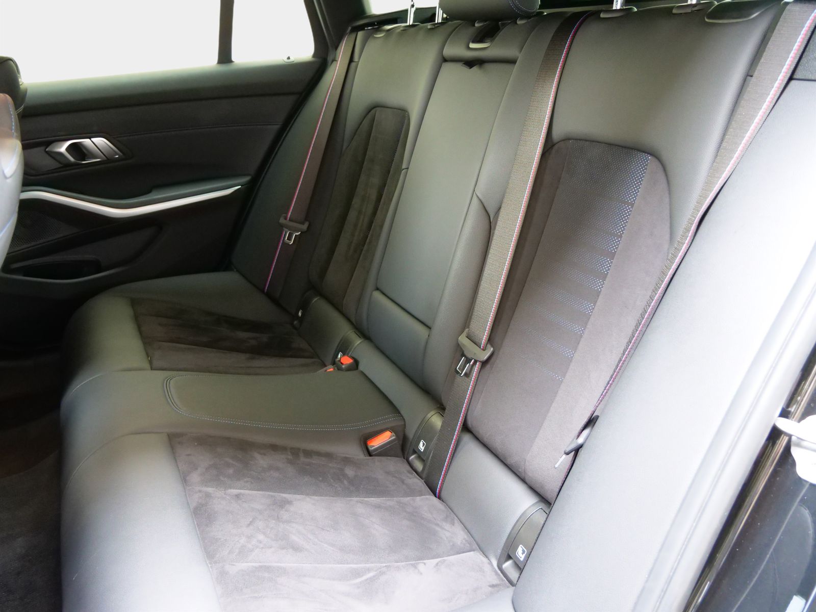 BMW 330i xDrive Touring M Sportpaket foto 19