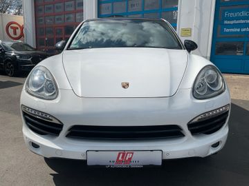 Porsche Cayenne - 2