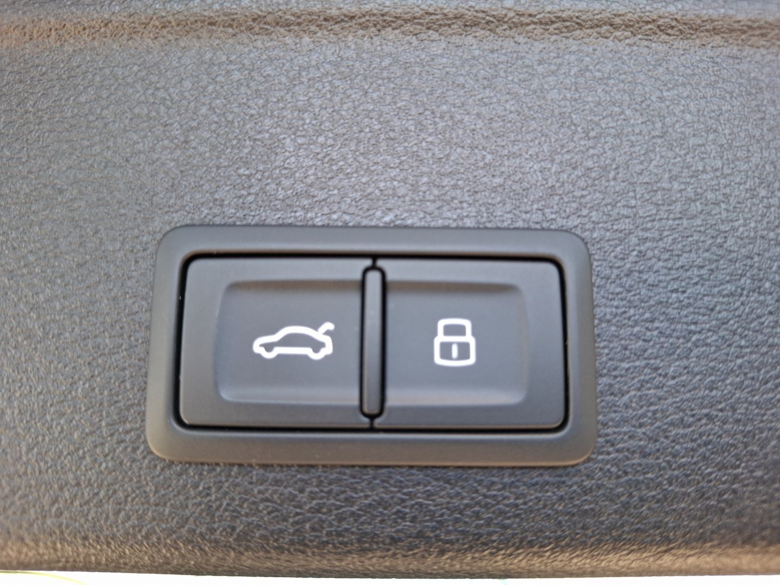 Fahrzeugabbildung Audi A4 Allroad 40 TDI S-tronic quattro Matrix Navi A