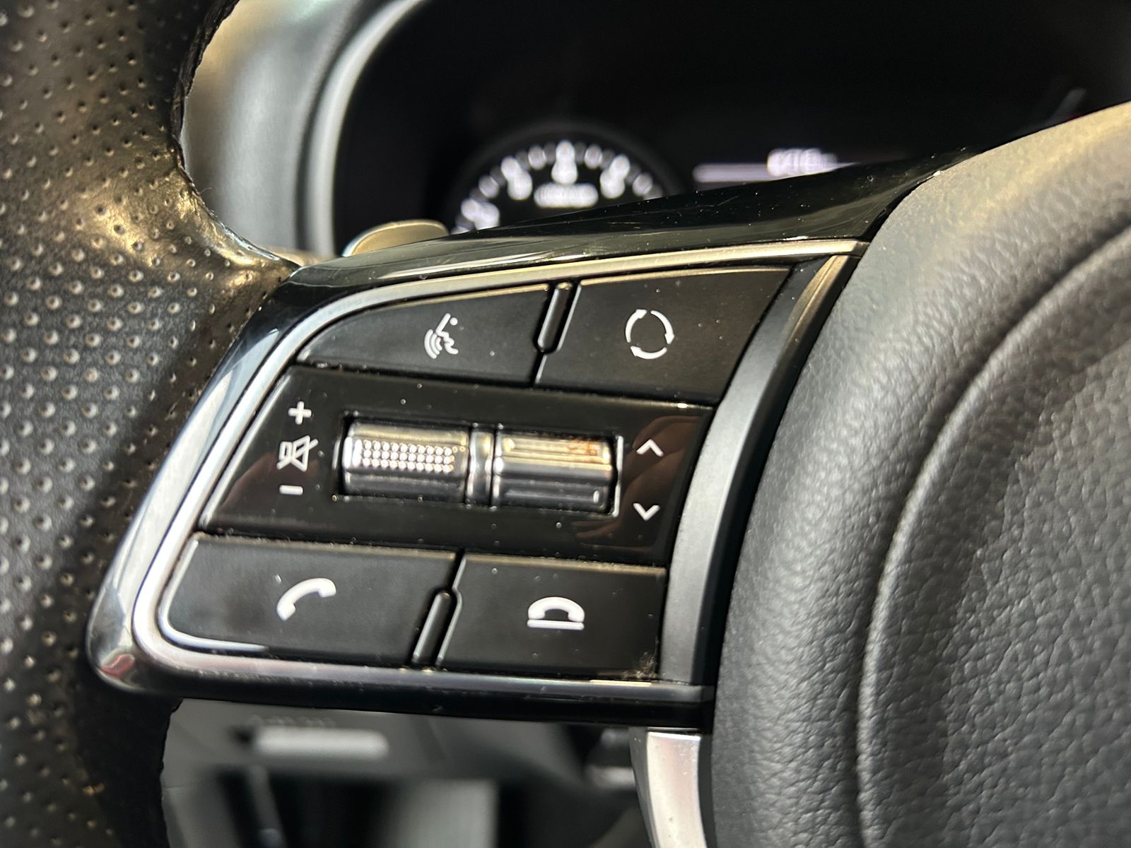 Fahrzeugabbildung Kia Sportage GT-Line 4WD ACC LED NAVI ALU