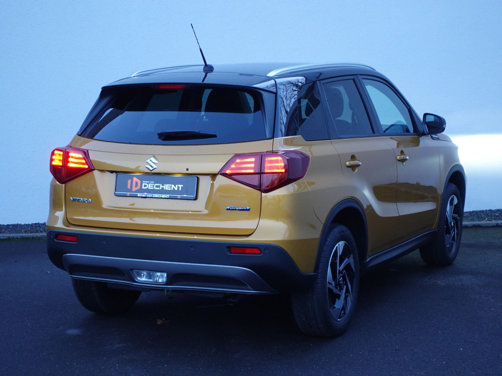 Fahrzeugabbildung Suzuki Vitara 1.5 AT AllGrip Comfort+  NAVI,Schiebedach