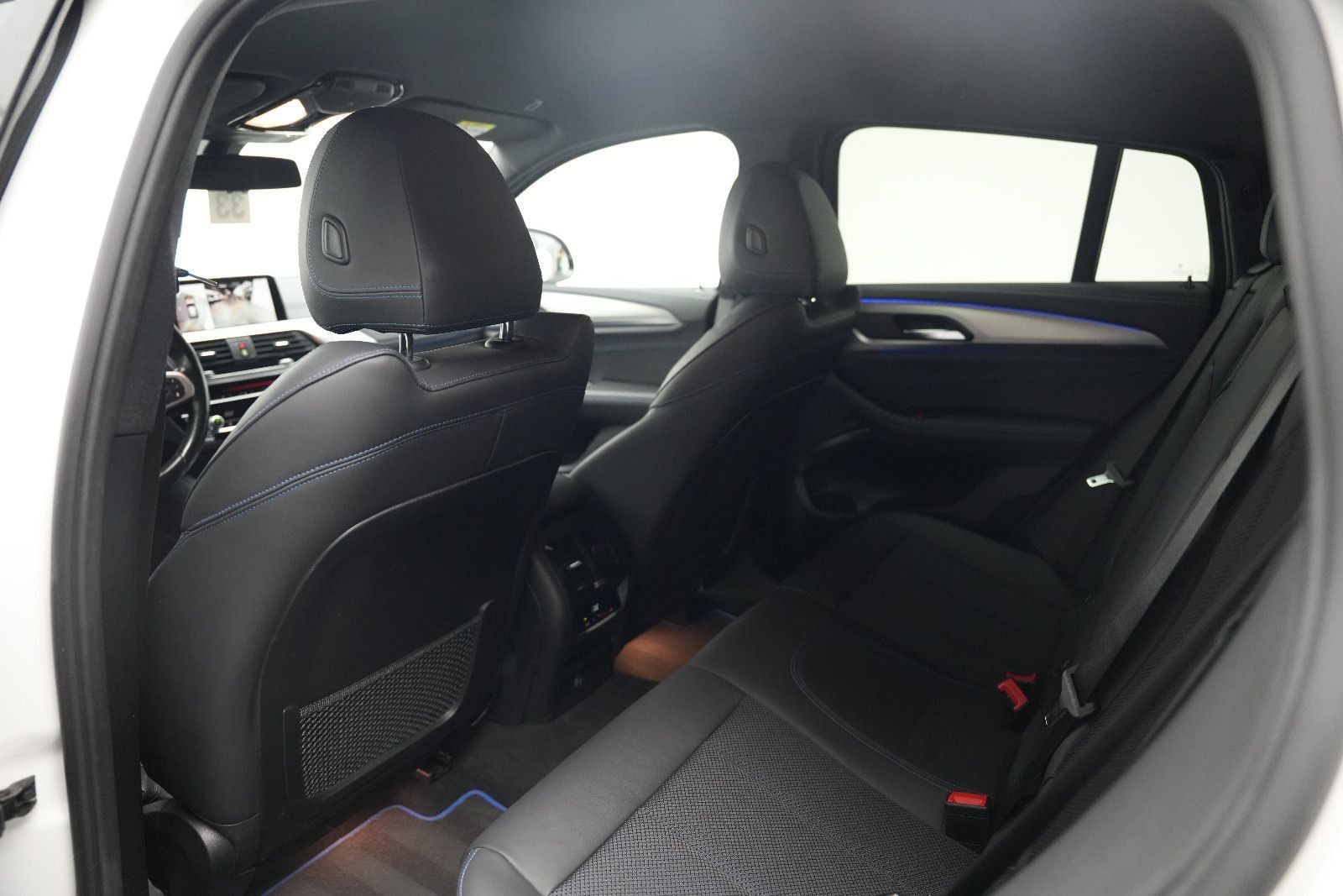 Fahrzeugabbildung BMW X4 M40 /HUD/LED/AHK/Leder/HUD/Ambiente/360°Cam/