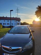 Opel Astra 1.4 Benzin - Opel Astra aus 2011: Coupé