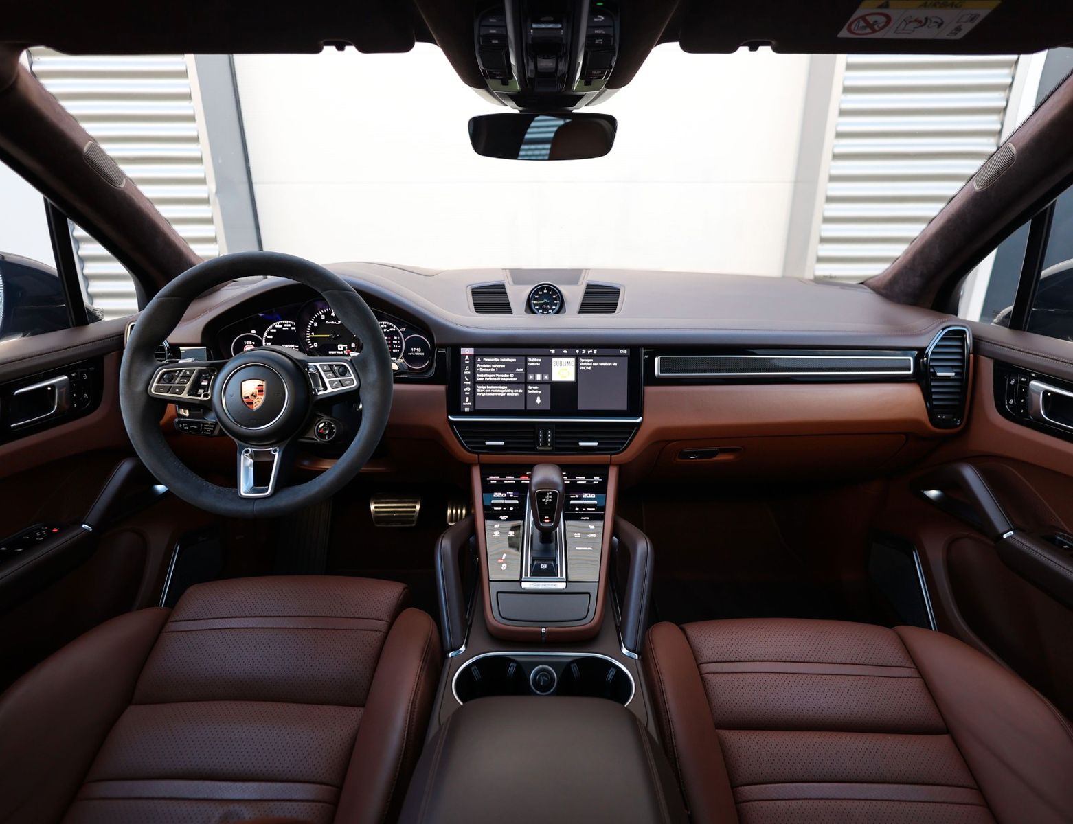 Porsche Cayenne Turbo S E-Hybrid | Club Leather - AHK imagem 3