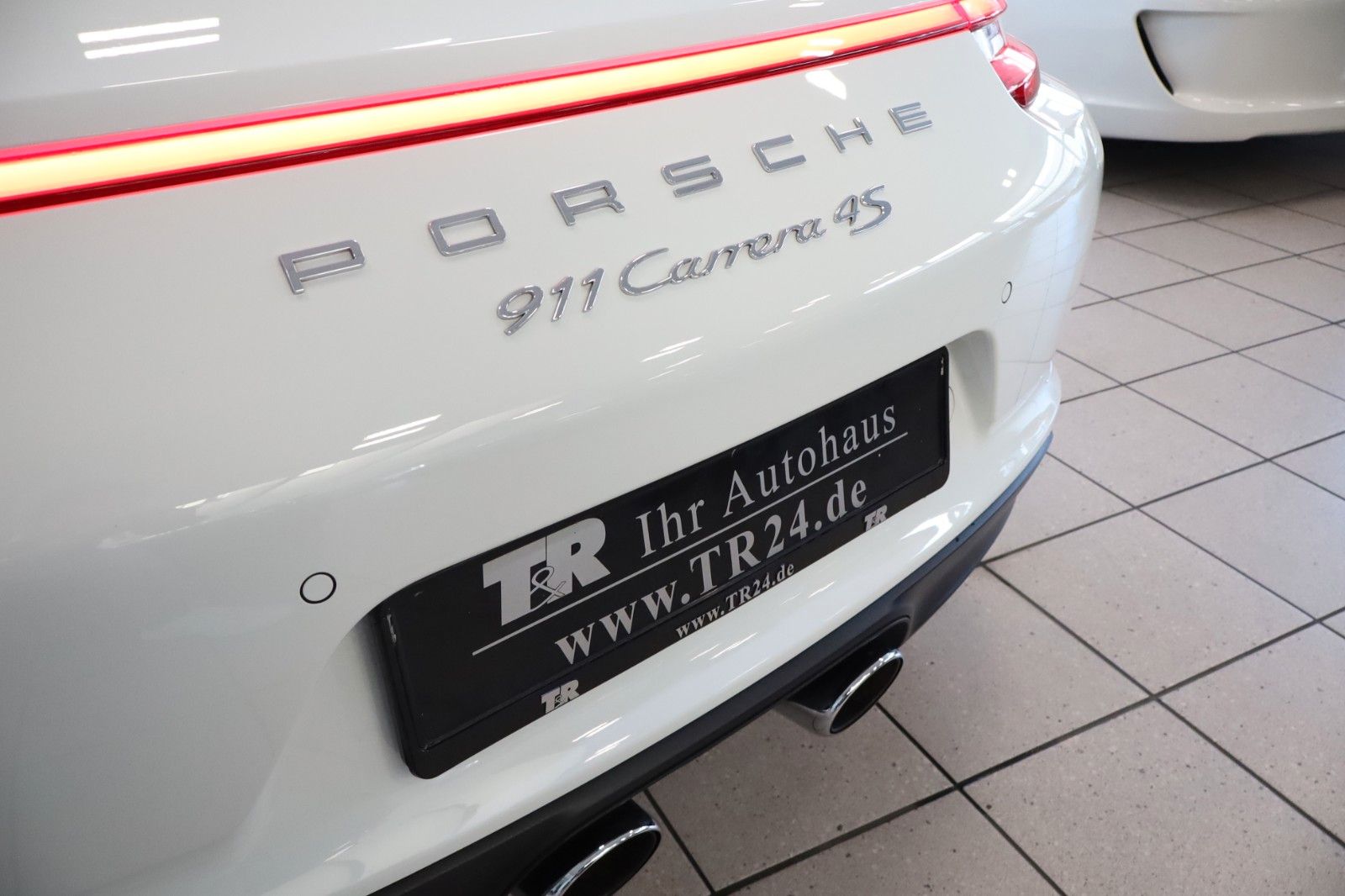Fahrzeugabbildung Porsche 911 991 Carrera 4S Cabrio PDK Sportabgas, BOSE
