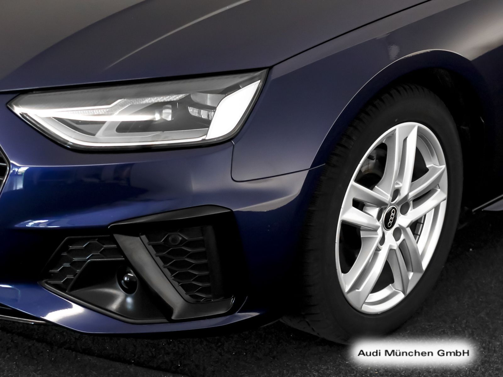 Audi A4 - Bild 12