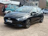 Hyundai i20 Trend *AUTOMATIK*GARANTIE*APPLE*KMERA*SHZ - Hyundai i20: Schiebedach